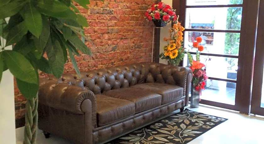 Belllo Hotel Jb Central