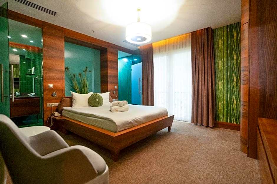 Golden Pars Hotel