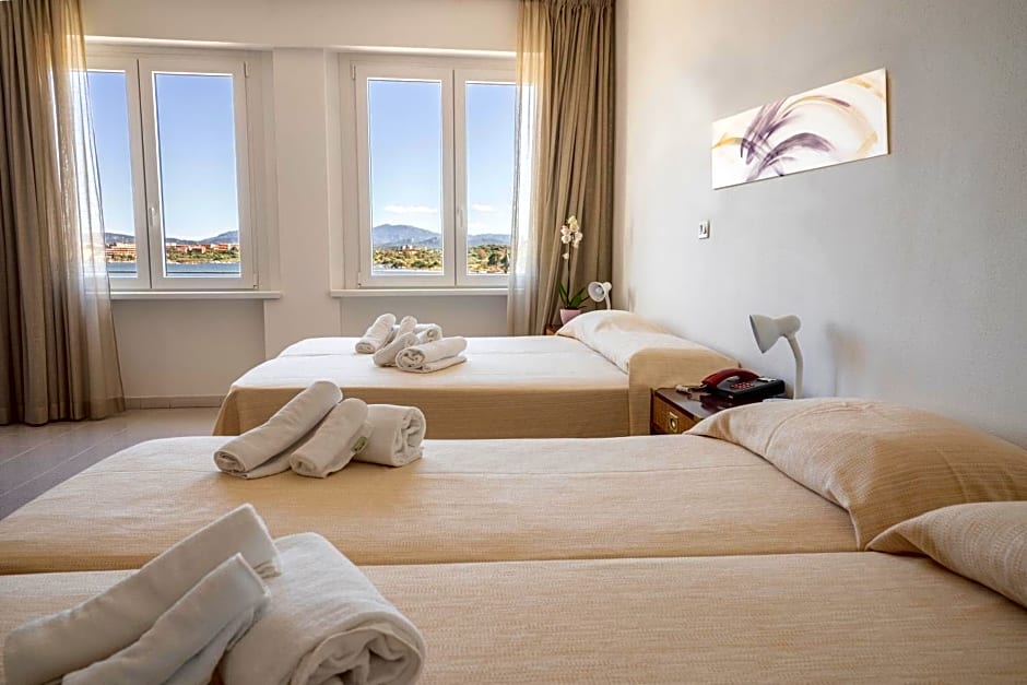 Hotel De Plam