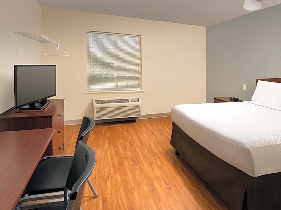 WoodSpring Suites Topeka