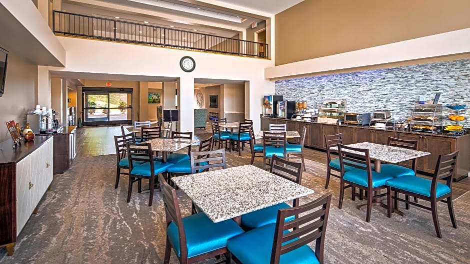 Best Western Plus Yadkin Valley Inn & Suites