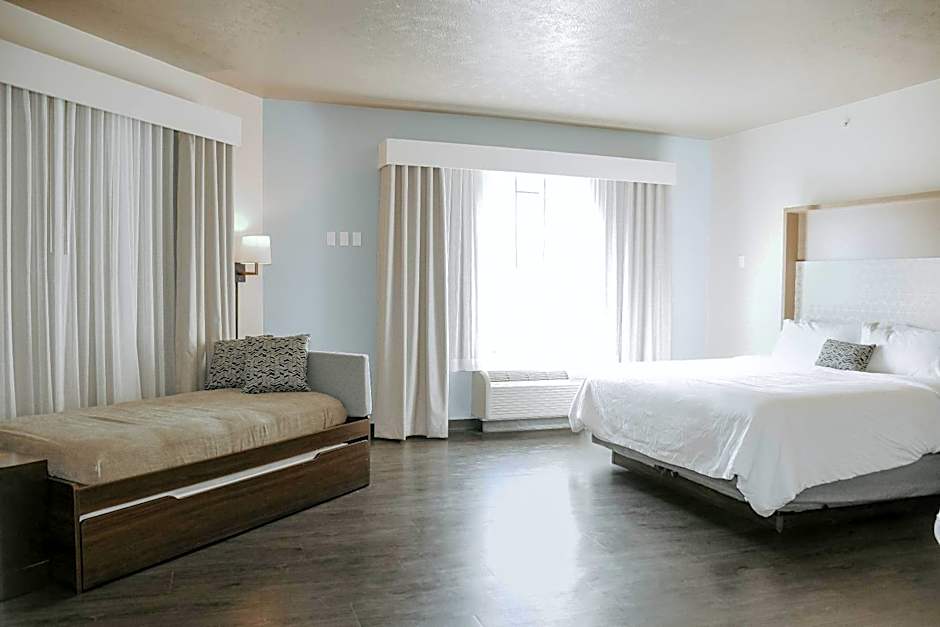 Holiday Inn Omaha Downtown Waterpark By IHG