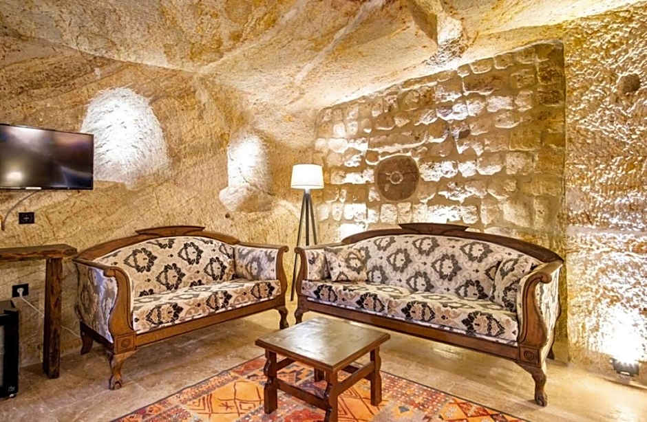 Uzay Cave Suite Hotel