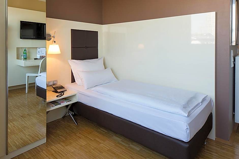 Hotel Santo
