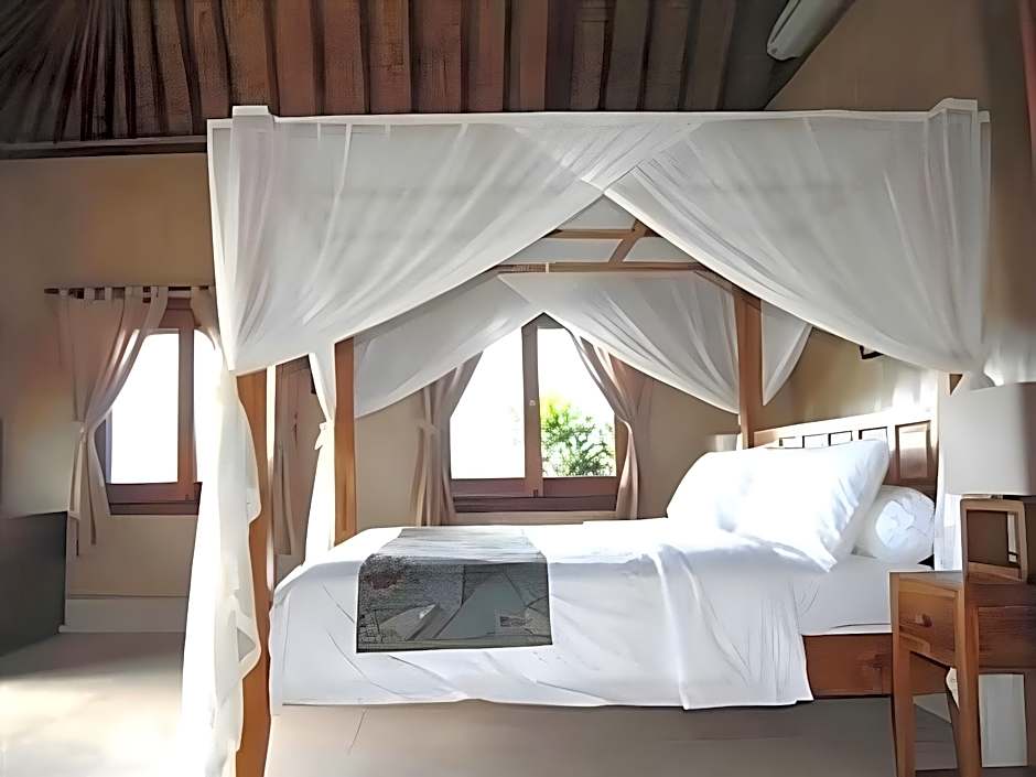 Three Monkeys Villas