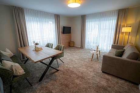 Deluxe Family Room - Annex