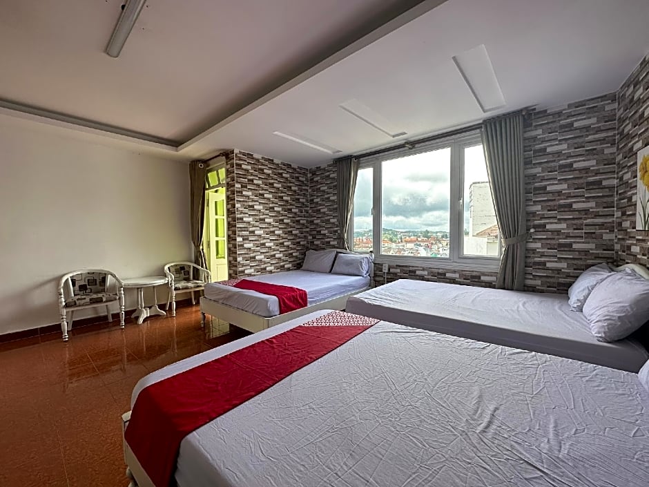 OYO 1196 Le Vu Hotel