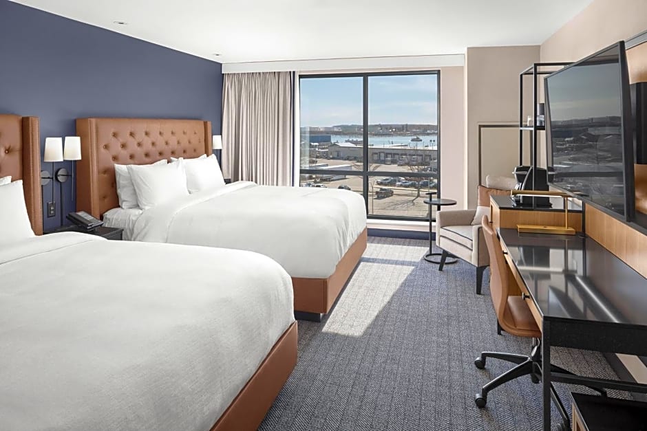 Courtyard by Marriott Portland Downtown/Waterfront