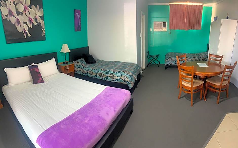 Acacia Rose Motor Inn