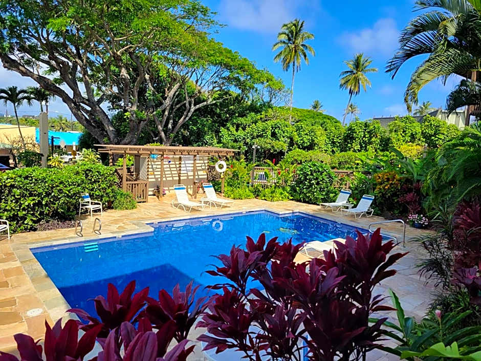 Stunning Oceanfront Condo - The Seashore Hideaway, Wailua Bay View, Unit 208, Kapaa