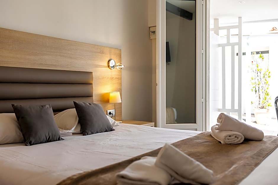 Hotel & Restaurant Perla Riviera