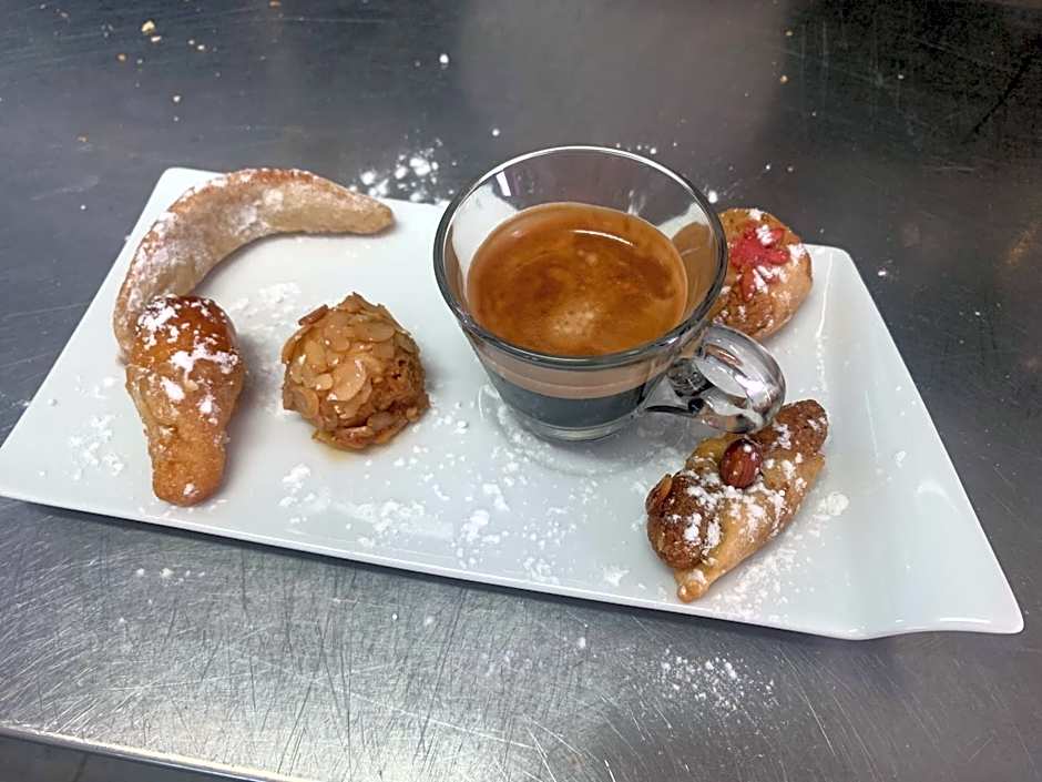 HUMAN HOTEL RESIDENCE ex esparrus