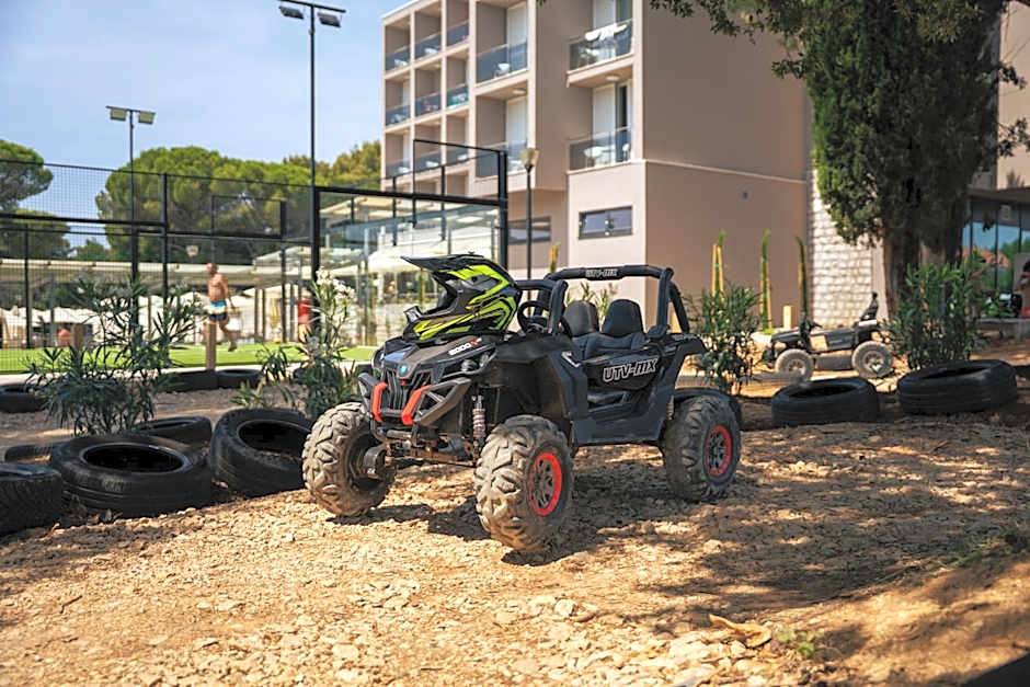 Family Hotel Adria - All inclusive