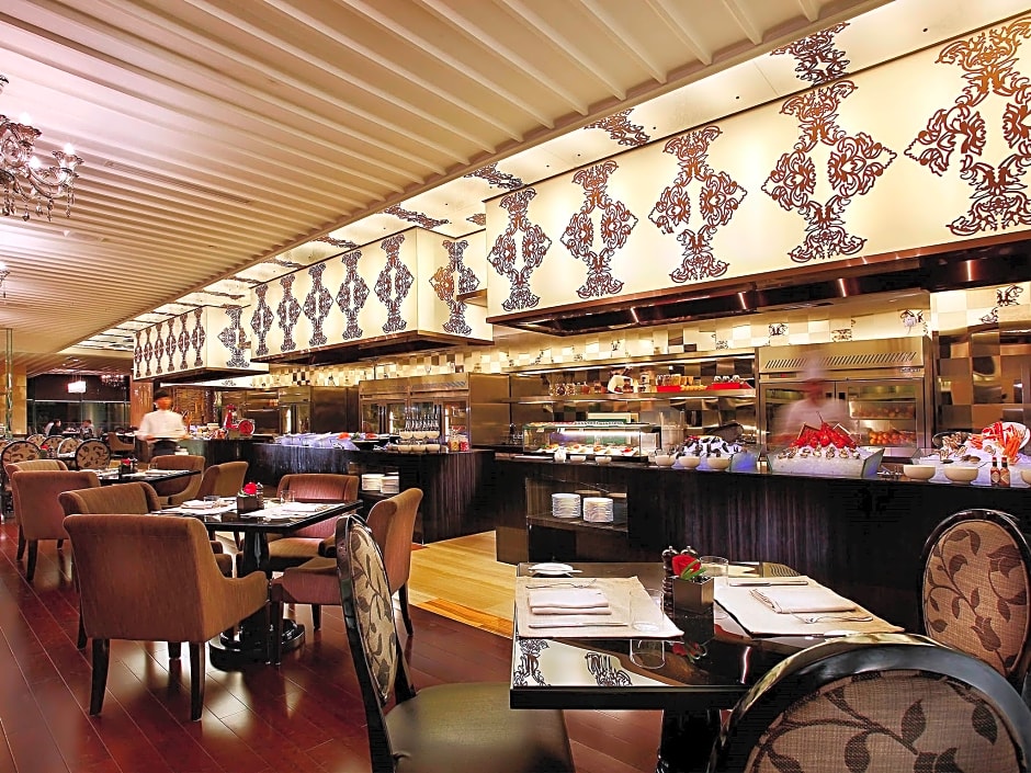Sofitel Guangzhou Sunrich Hotel