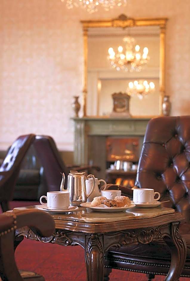 North West Castle Hotel