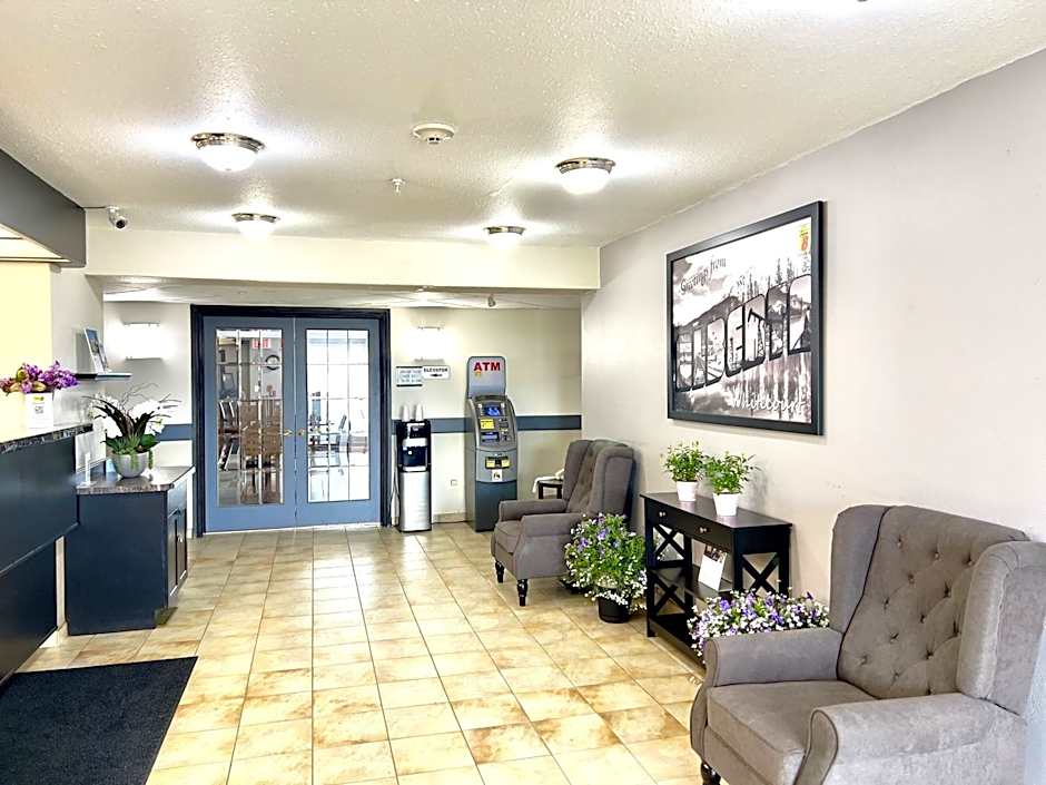 Super 8 by Wyndham Whitecourt