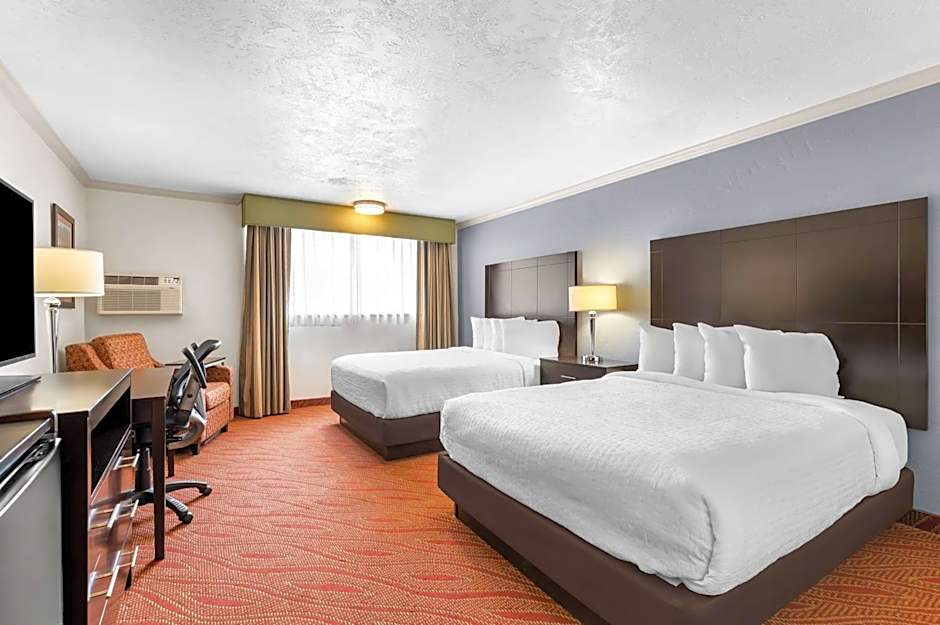 Best Western Plus Parkway Inn