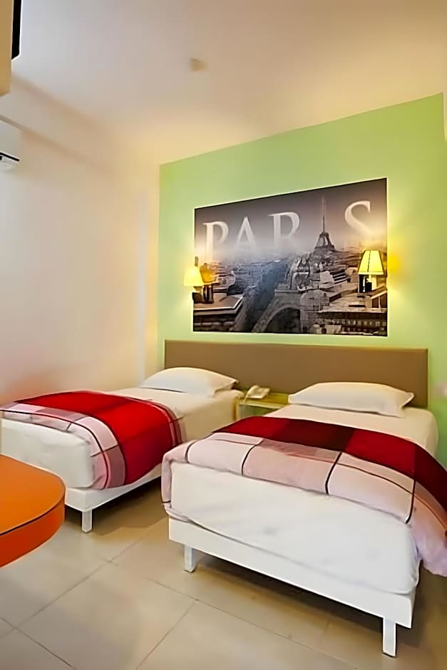 Dewarna Hotel Arifin
