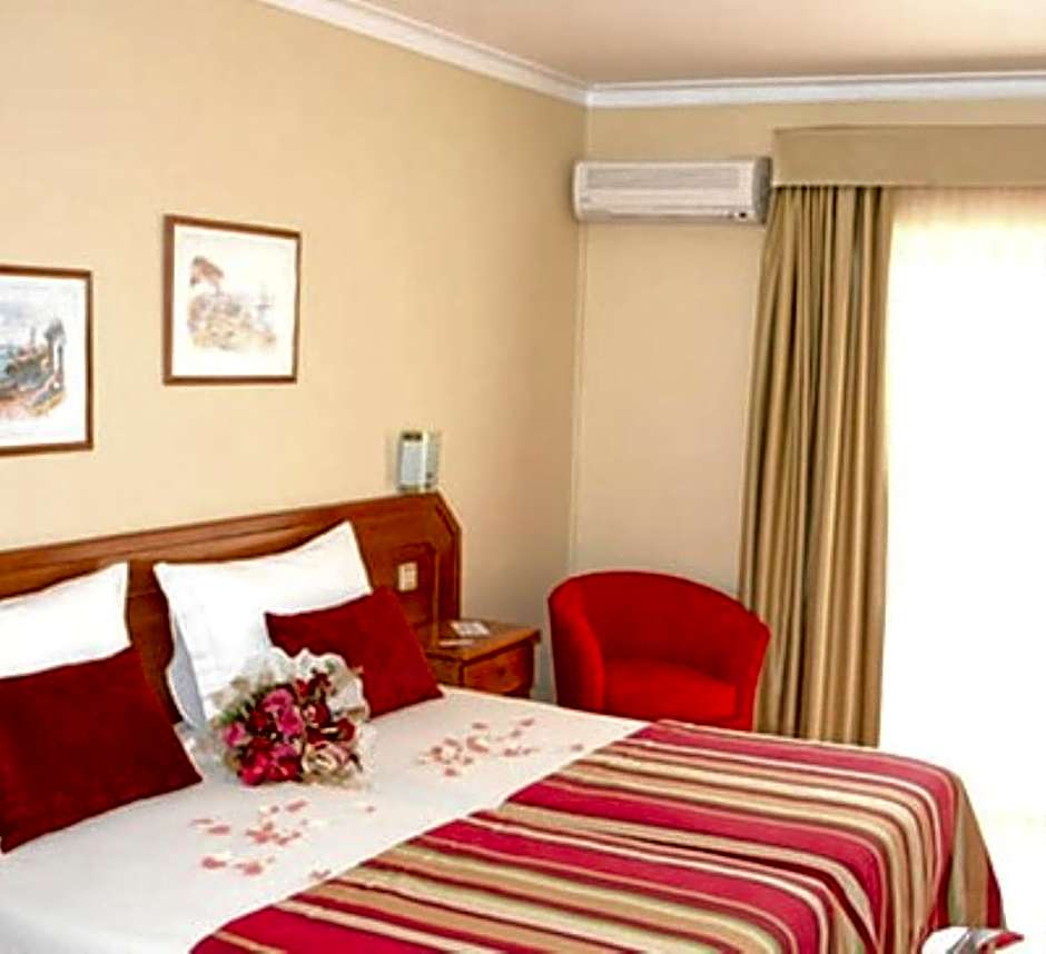 Photo 1 of 7 of 1 Double Bed or 2 Beds