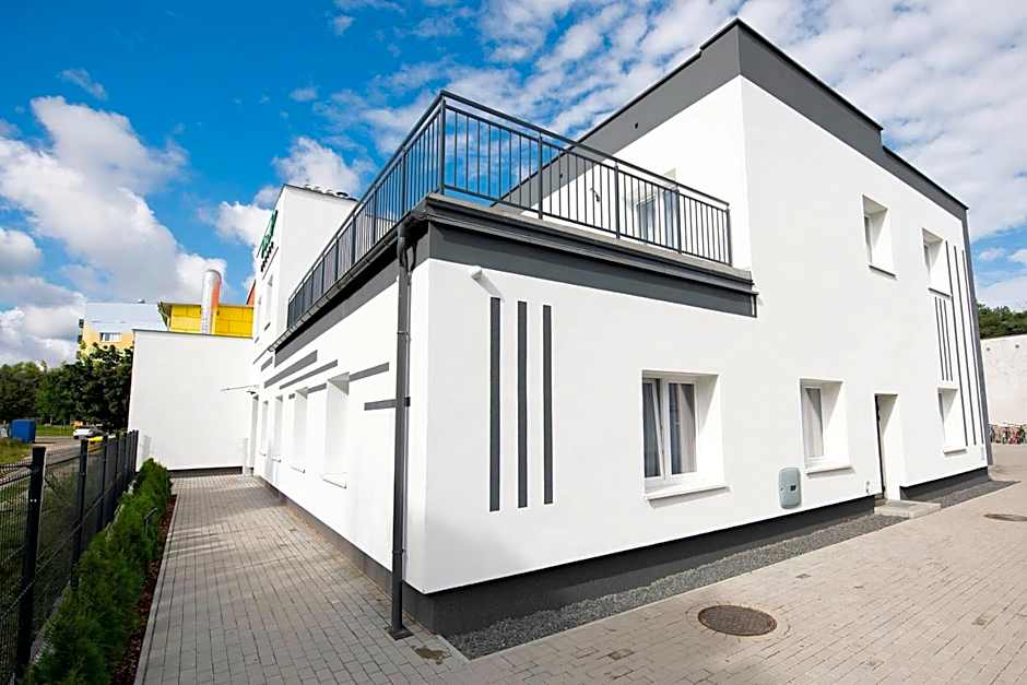 Hostel SMS FREE PARKING