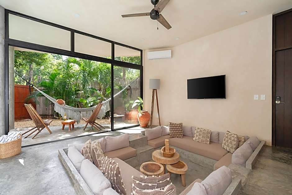 2 Tropical Bohemian Villas-2 Priv Pool-BBQ 3A-3B