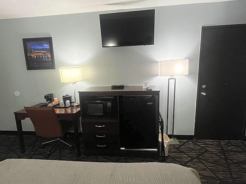 Quality Inn Grand Rapids Near Downtown