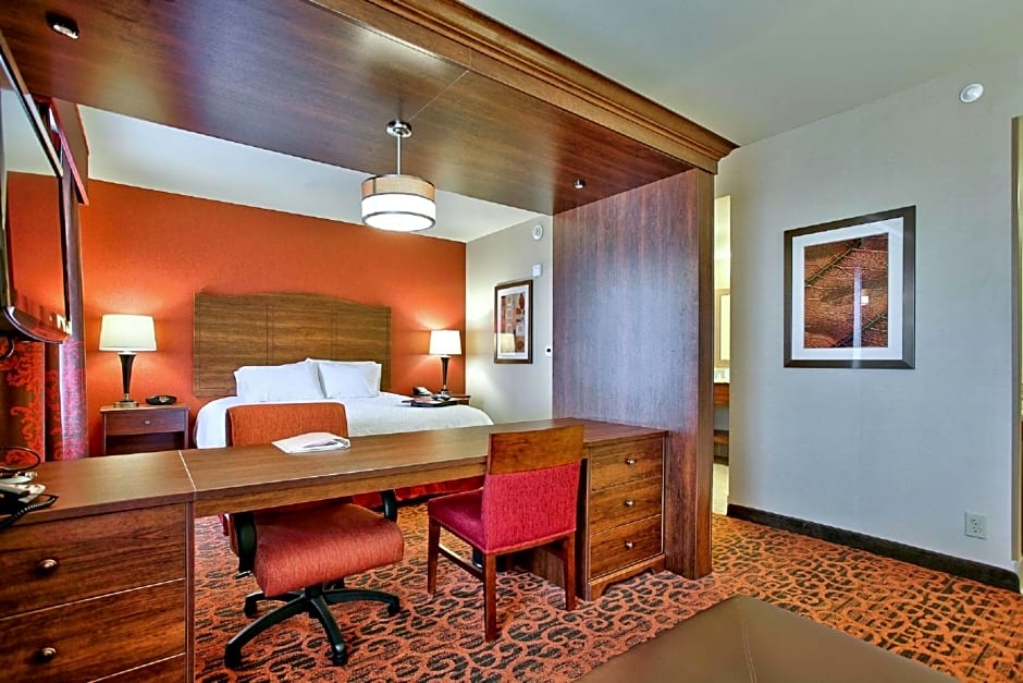 Hampton Inn By Hilton & Suites Scottsdale at Talking Stick