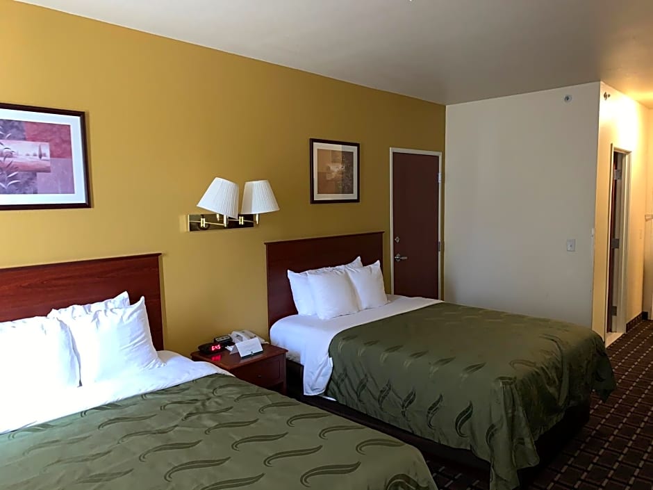 Holiday Inn Express - Wichita North - Park City, an IHG Hotel