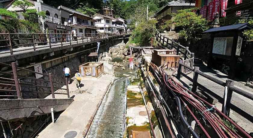 J-Hoppers Kumano Yunomine Guesthouse
