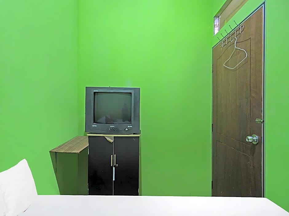 Hotel O Penginapan Pak DheNearMall Nagoya Hill