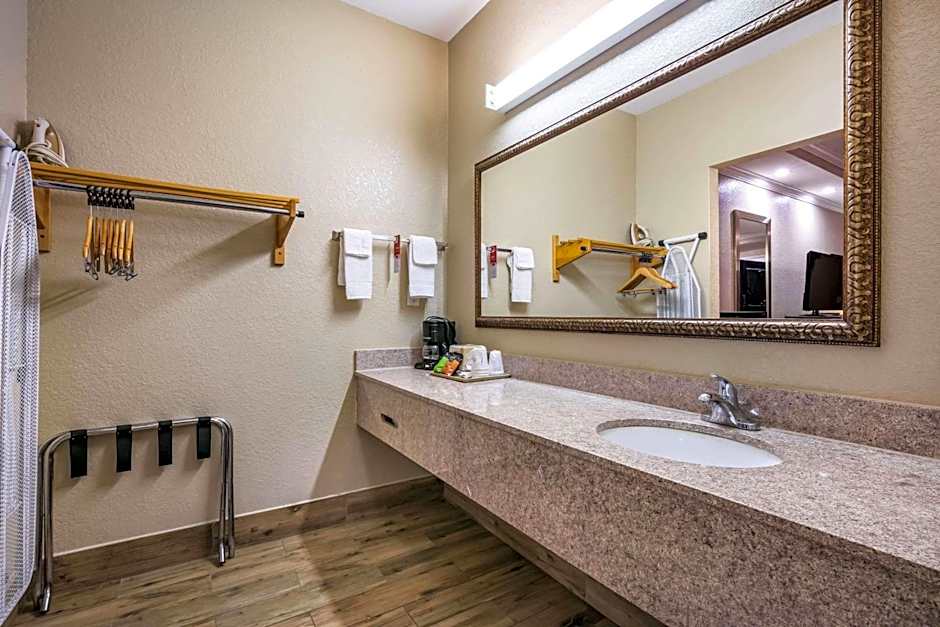 Econo Lodge Inn & Suites Horn Lake - Southhaven