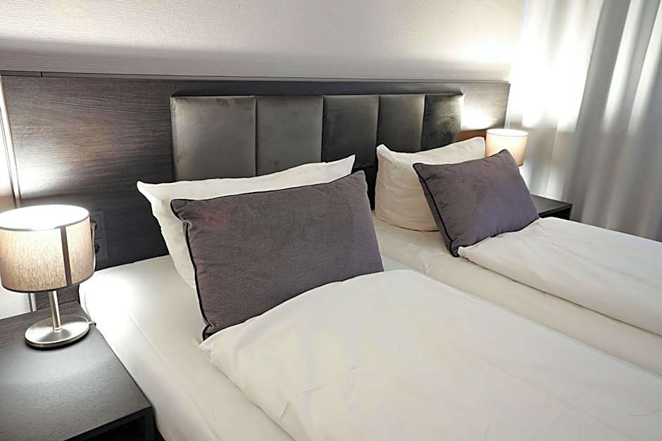 Hotel B99