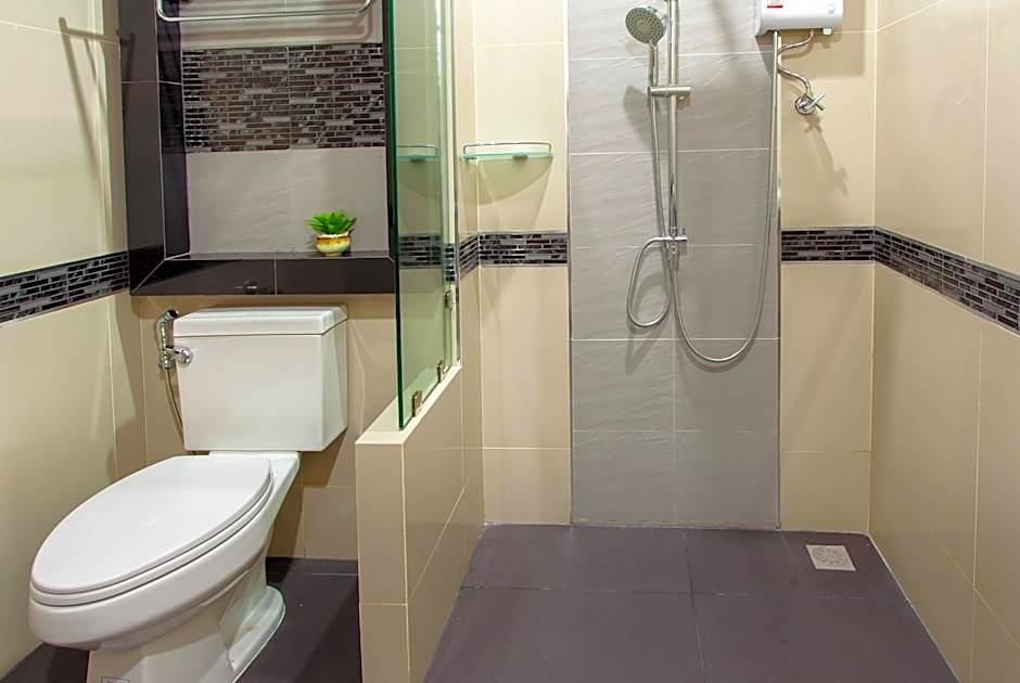 Thanburi Hotel