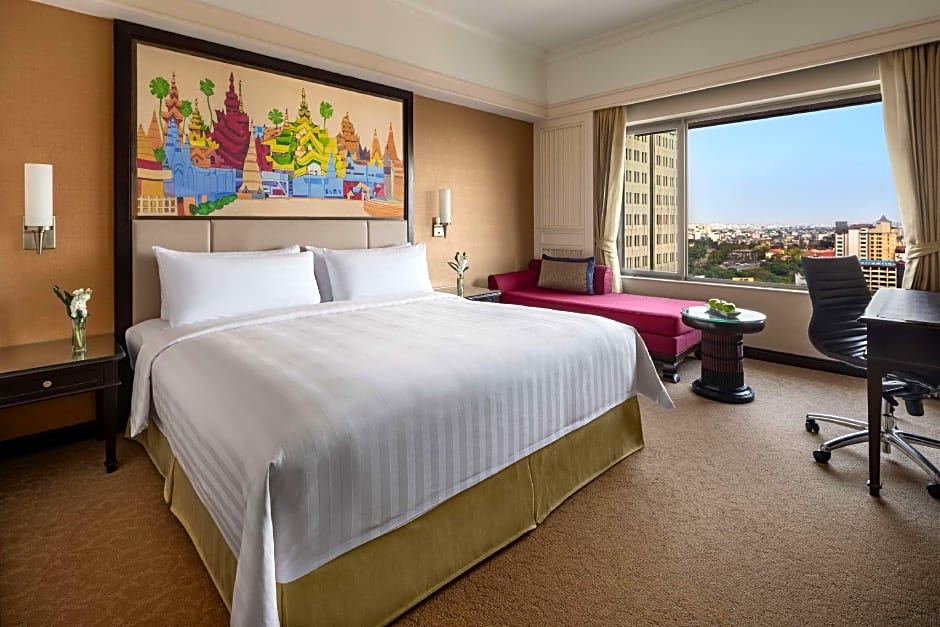 Sule Shangri-La, Yangon Hotel