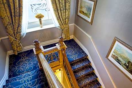 Classic Lodges - The White Swan