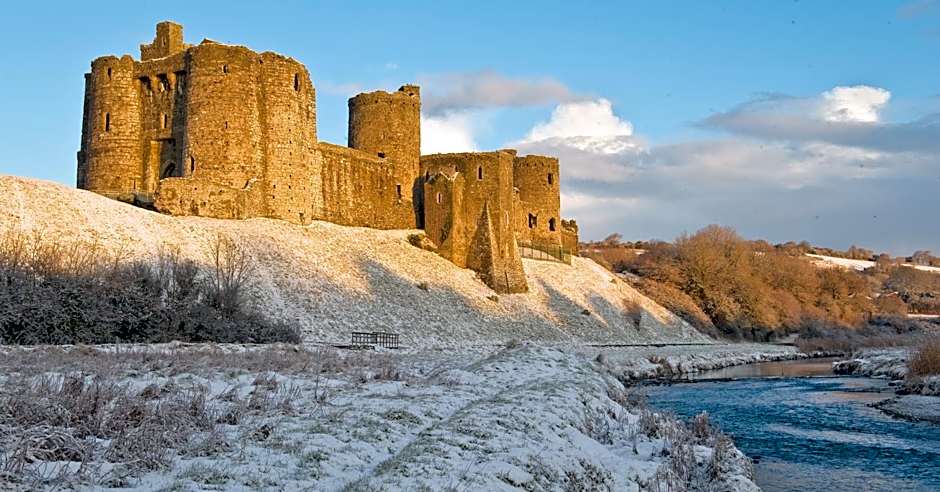 Kidwelly Farmhouse B&B