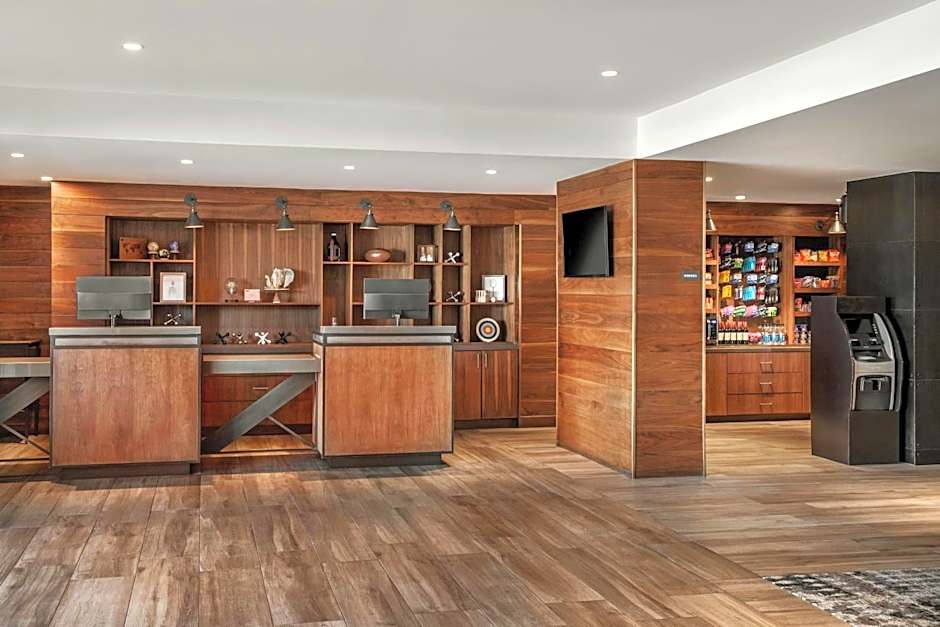 Four Points by Sheraton Los Angeles Westside