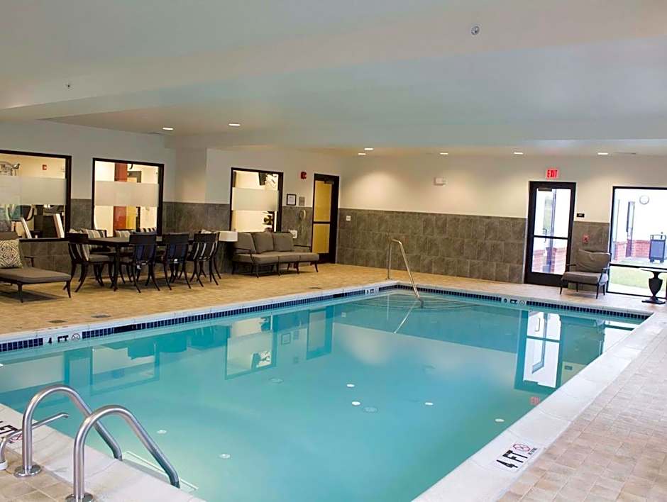 Hampton Inn & Suites Harrisburg
