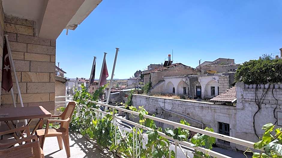 Gumus Hotel