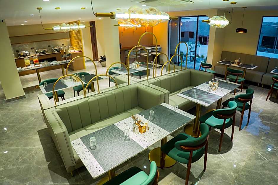 Trunk and Trolley Gachibowli