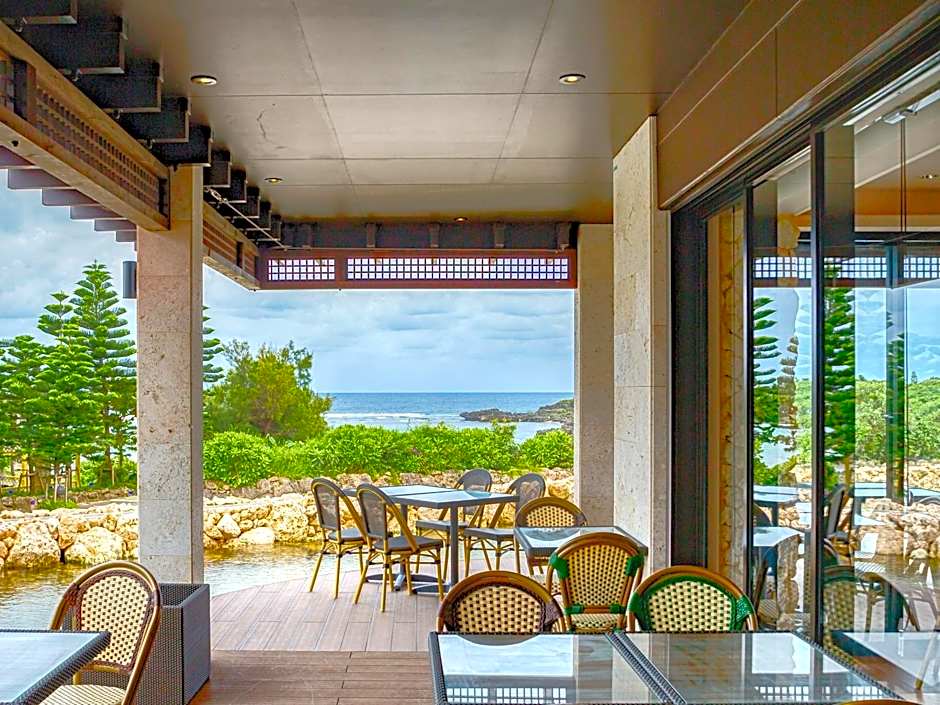 Hotel Shigira Mirage