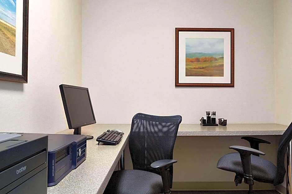 Country Inn & Suites by Radisson, Calgary-Airport, AB