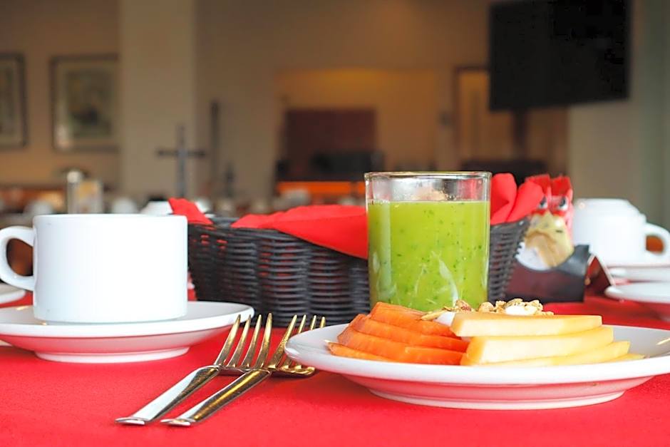 Hotel Fortin Plaza