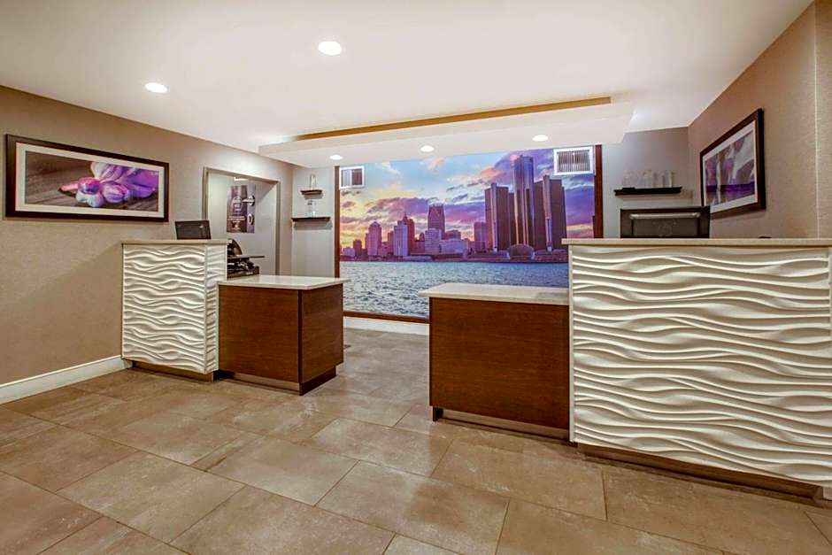 La Quinta Inn & Suites by Wyndham Detroit Utica