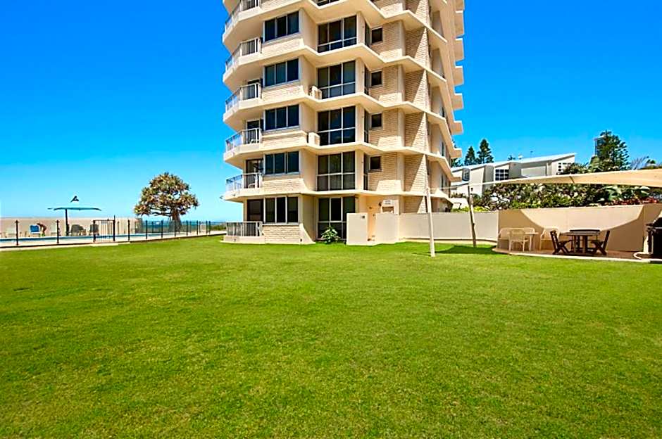 Beachside Tower Apartment
