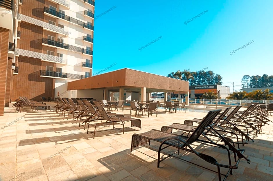 Spazzio diRoma com entrada ao Acquapark Gratuito, Apartamento 840 vista para a Piscina