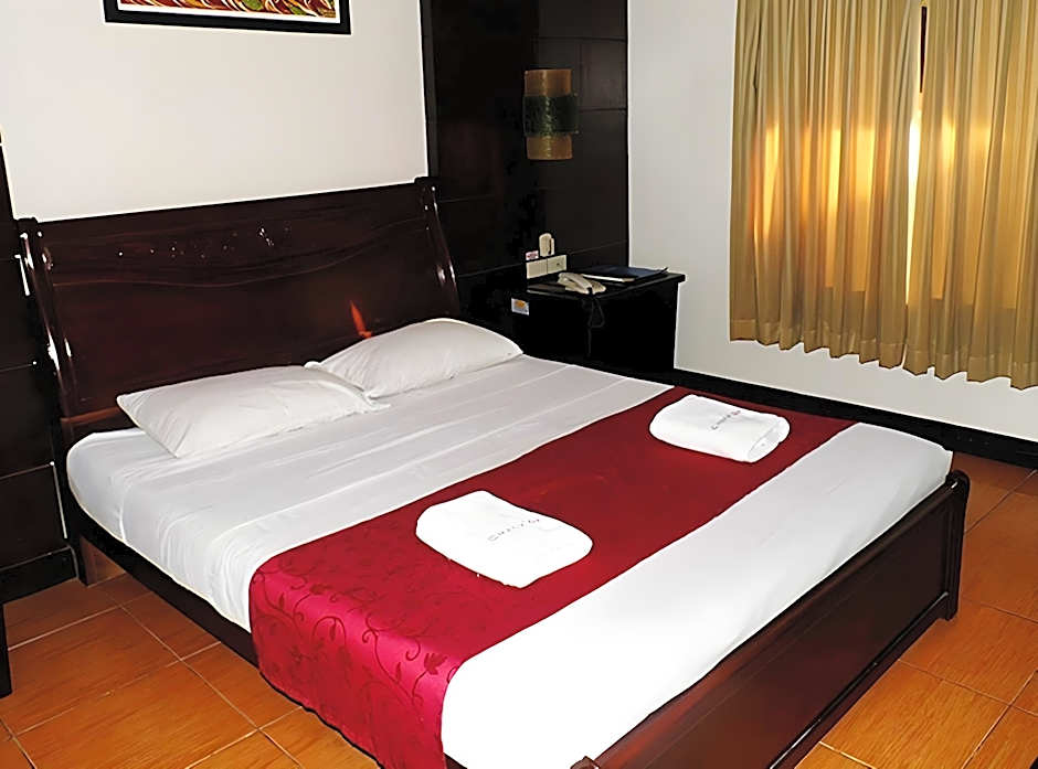 Check Inn Bacolod by RedDoorz