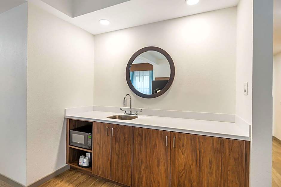 Hampton Inn By Hilton Petersburg-Ft. Lee