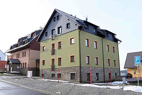 Apartmány AURA