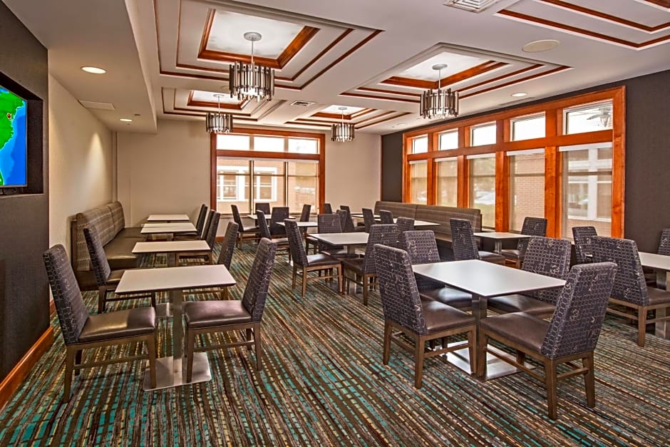 Residence Inn by Marriott Chesapeake Greenbrier